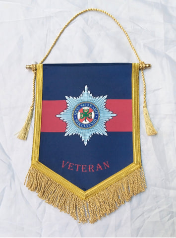 Irish Guards VETERAN Colours Pendant ( IG-V/P B4 )